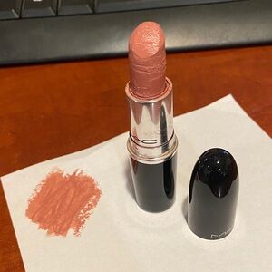 MAC thanks its Mac lipstick